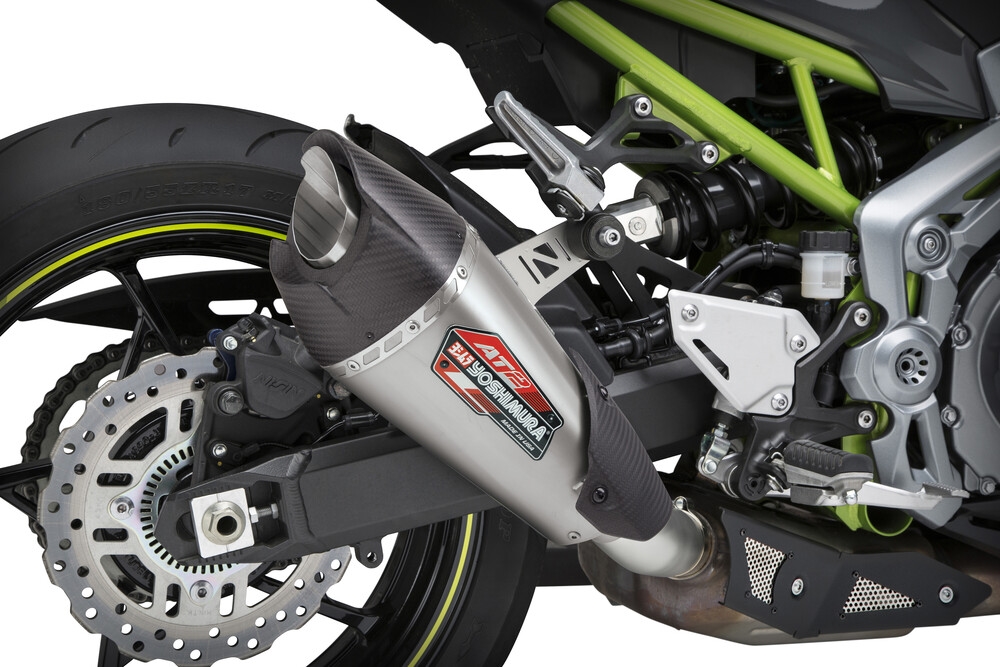 Yoshimura 14900BP521 AT2 Street Series Slip-On - Stainless Steel Natural