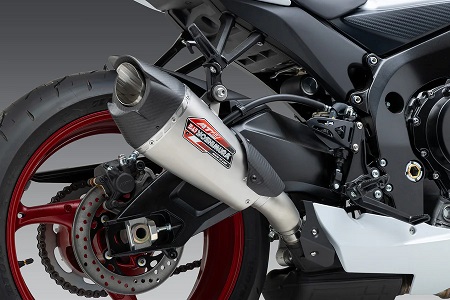 Yoshimura 11750BP521 AT2 Street Series Slip-On - Stainless Steel Natural