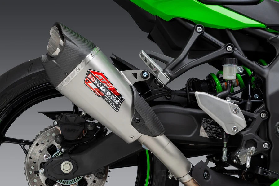 Yoshimura 14720BP520 AT2 Street Series Slip-On - Stainless Steel Muffler Natural