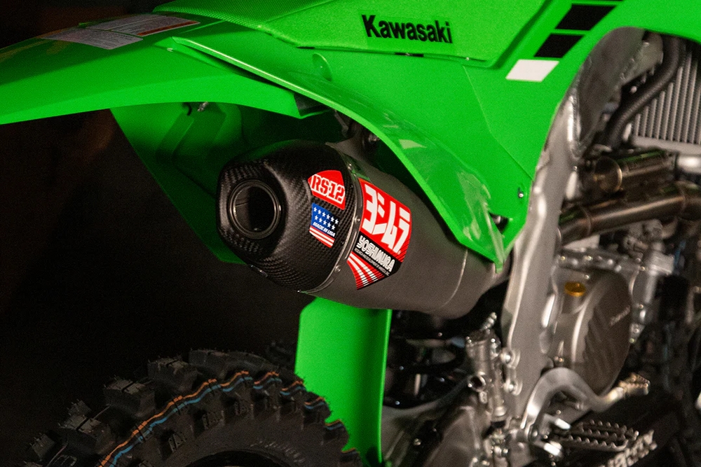 Yoshimura 242950S520 RS-12 Exhaust System